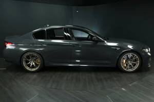 Image 7/50 of BMW M5 xDrive (2022)