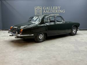 Bild 2/50 von Daimler Sovereign 420 (1968)