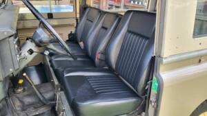 Bild 18/39 von Land Rover 88 (1981)