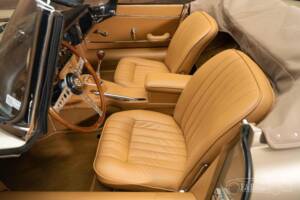 Image 8/18 de Jaguar E-Type (1967)