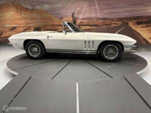 Image 8/50 of Chevrolet Corvette Sting Ray Convertible (1965)