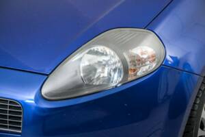 Bild 22/50 von FIAT Grande Punto 1.4 (2009)