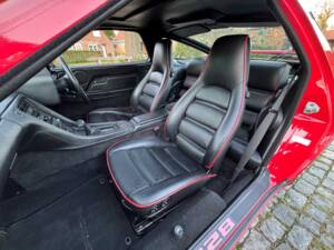 Image 28/33 of Porsche 928 S4 (1989)