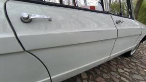 Bild 34/57 von Citroën Ami 6 Berline (1961)