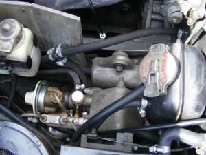 Image 27/30 de Jaguar E-Type (1971)
