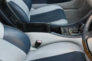 Image 36/50 of Mercedes-Benz CLK 230 Kompressor (2002)