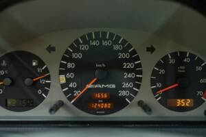 Image 48/50 of Mercedes-Benz C 36 AMG (1995)