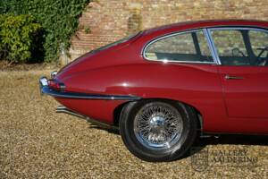 Imagen 25/50 de Jaguar E-Type (1968)