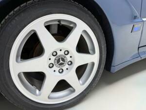 Image 23/28 of Mercedes-Benz C 180 (1994)