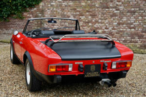 Bild 31/50 von FIAT 124 Sport Spider (1973)