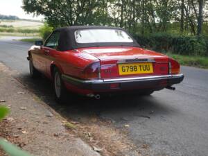 Image 15/23 de Jaguar XJS 5.3 V12 (1989)