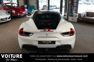 Image 9/50 of Ferrari 488 GTB (2015)