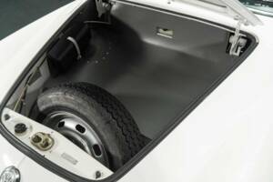 Imagen 8/19 de Volkswagen Karmann Ghia 1600 (1973)