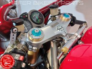 Immagine 29/40 di Ducati DUMMY (2002)