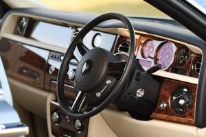 Image 13/50 of Rolls-Royce Phantom VII (2016)