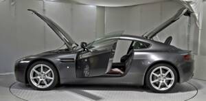 Image 19/50 de Aston Martin V8 Vantage (2006)