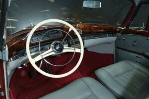 Imagen 15/50 de Mercedes-Benz 220 S (1957)