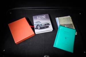 Imagen 77/100 de Ferrari 250 GT 2+2 (1963)