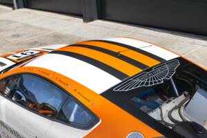 Bild 27/50 von Aston Martin V8 Vantage (2010)