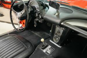 Bild 18/31 von Chevrolet Corvette (1958)