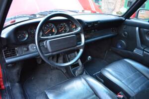 Bild 10/15 von Porsche 911 Carrera 3.2 (1987)