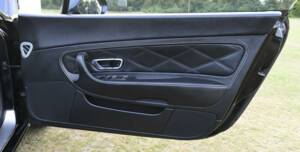 Bild 49/50 von Bentley Continental GTC W12 (2011)