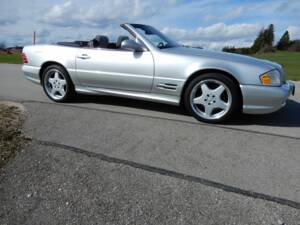 Image 2/25 of Mercedes-Benz SL 500 (2000)