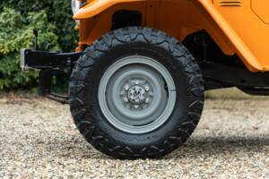 Image 18/50 of Toyota Land Cruiser FJ 40 (1980)