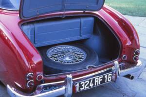 Image 24/36 of Talbot-Lago 2500 Coupé T14 LS (1962)