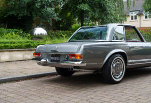 Image 11/21 de Mercedes-Benz 280 SL (1970)