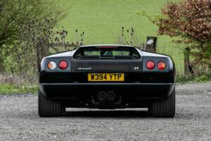 Image 7/43 of Lamborghini Diablo VT 6.0 (2000)
