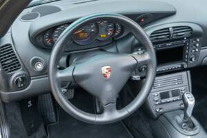 Bild 50/50 von Porsche 911 Carrera 4S (2003)