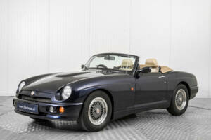 Image 1/50 of MG RV8 (1993)