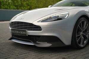 Image 28/50 of Aston Martin Vanquish (2014)