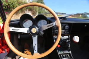 Image 17/87 of Alfa Romeo Spider Veloce (1984)