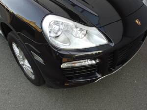 Imagen 35/97 de Porsche Cayenne Turbo (2007)