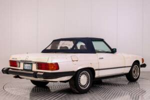 Bild 2/43 von Mercedes-Benz 380 SL (1982)