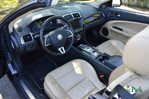 Image 31/50 de Jaguar XK (2012)