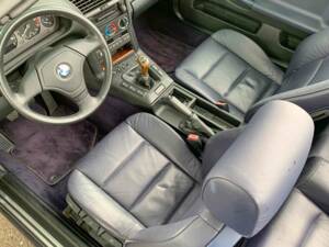 Image 4/5 of BMW 318i (1997)