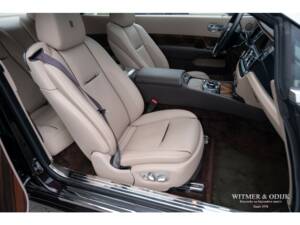 Image 8/38 of Rolls-Royce Wraith (2014)