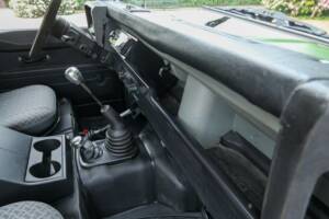 Immagine 44/50 di Land Rover 90 (1990)
