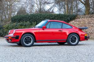 Bild 42/50 von Porsche 911 Carrera 3.2 (1988)