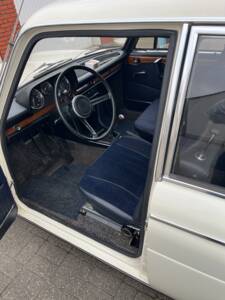 Image 9/33 de BMW 2000 tii (1971)