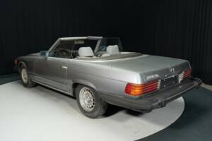 Image 8/8 of Mercedes-Benz 380 SL (1982)
