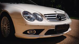 Bild 15/25 von Mercedes-Benz SL 550 (USA) (2007)