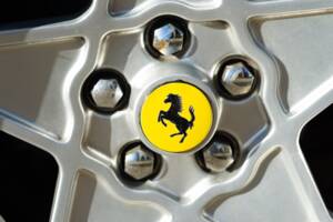 Image 22/29 of Ferrari 308 GTB (1979)