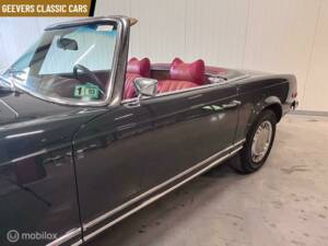 Afbeelding 3/40 van Mercedes-Benz 280 SL (1970)