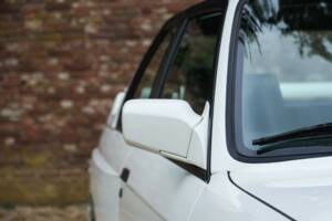 Image 37/50 of BMW M3 (1990)