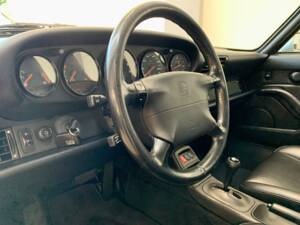Bild 18/42 von Porsche 911 Carrera (1994)