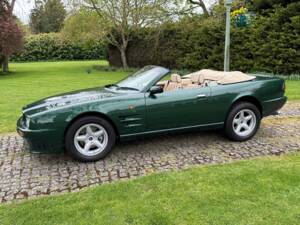 Image 4/30 of Aston Martin Virage Volante (1993)